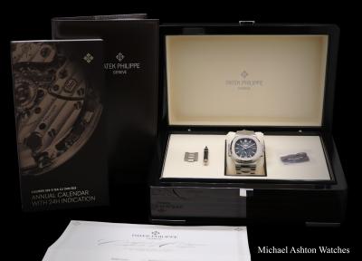 Patek Philippe Nautilus, Annual Calendar