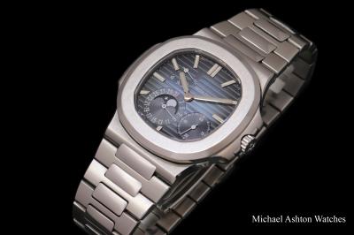 Patek Philippe Nautilus, Moon Phase